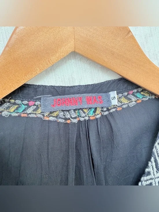 Johnny Was Women’s heavily embroidered  Peacock Sable tunic Cupra Rayon Small - Picture 3 of 6